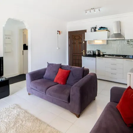 Apartment Flat W Shared Pool And Balcony 10 Min To Oludeniz Fethiye