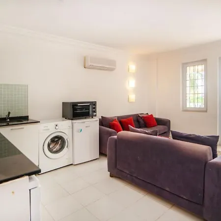 Flat W Shared Pool And Balcony 10 Min To Oludeniz *